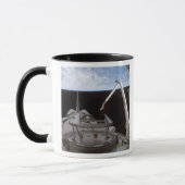 Space Shuttle Discovery: Nutzlastschacht 2 Tasse (Links)