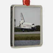 Space Shuttle Discovery Ornament Aus Metall (Rechts)