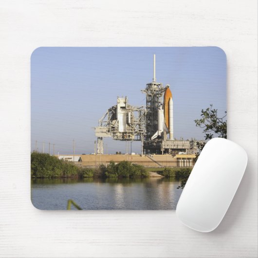 Space Shuttle Discovery steht bereit 3 Mousepad (Mit Mouse)
