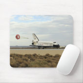 Space Shuttle Discovery stellt seinen Drag-Rute be Mousepad (Mit Mouse)