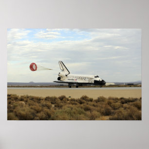 Space Shuttle Discovery stellt seinen Drag-Rute be Poster