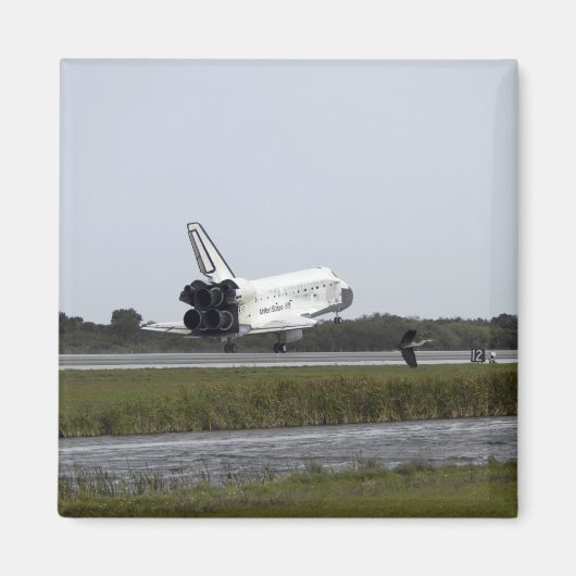 Space Shuttle Discovery Touchs 3 Magnet (Vorne)