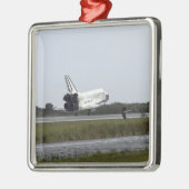 Space Shuttle Discovery Touchs 3 Ornament Aus Metall (Links)