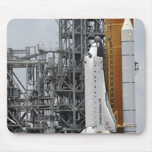 Space Shuttle Endeavor auf dem Launchpad 2 Mousepad (Vorne)