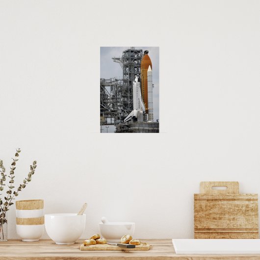 Space Shuttle Endeavor auf dem Launchpad 3 Poster (Küche)