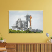 Space Shuttle Endeavor auf dem Launchpad 5 Leinwanddruck (Insitu (Wohnzimmer))