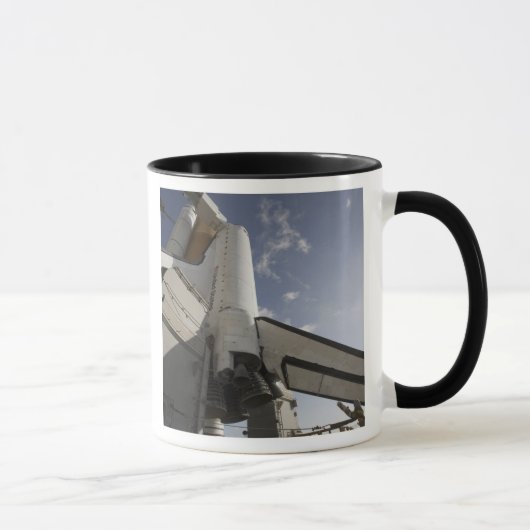 Space Shuttle Endeavor auf dem Launchpad 6 Tasse (Rechts)