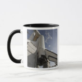 Space Shuttle Endeavor auf dem Launchpad 6 Tasse (Links)