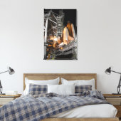Space Shuttle Endeavour auf der Ladestation Leinwanddruck (Insitu (Schlafzimmer))