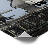 Space Shuttle Endeavour auf der Ladestation Poster (Ecke)