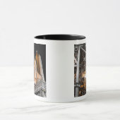 Space Shuttle Endeavour auf der Ladestation Tasse (Zentrum)