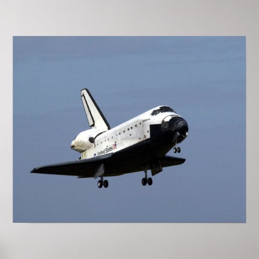 Space Shuttle Endeavour bereitet sich auf Land vor Poster (Vorne)