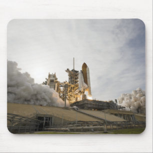 Space Shuttle Endeavour hebt 5 Mousepad