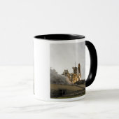 Space Shuttle Endeavour hebt 5 Tasse (VorderseiteRechts)
