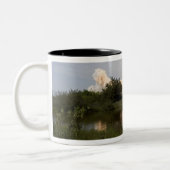Space Shuttle Endeavour hebt 7 Zweifarbige Tasse (Links)