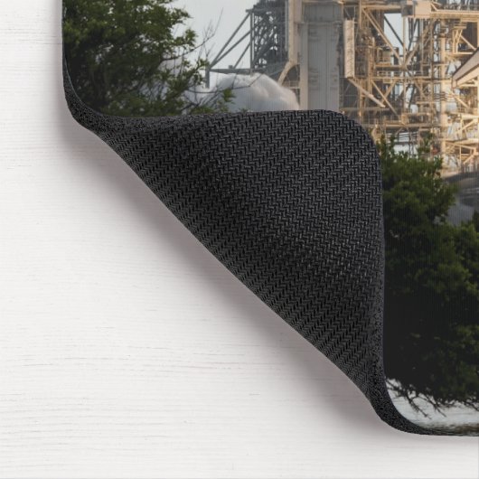 Space Shuttle Endeavour hebt ab Mousepad (Ecke)