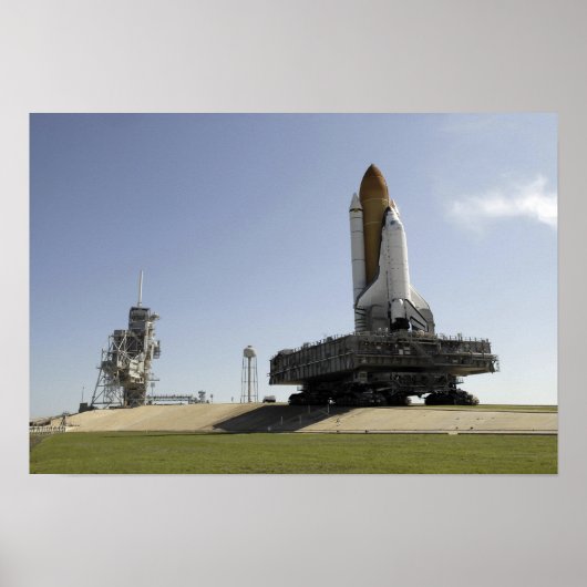 Space Shuttle Endeavour nähert sich dem Start p Poster (Vorne)