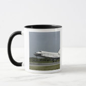 Space Shuttle Endeavour Touchs nach unten Tasse (Links)