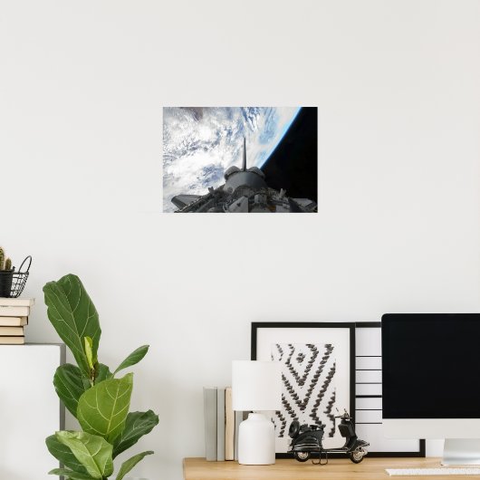 Space Shuttle Endevor's Nutzlastschacht 2 Poster (Heimbüro)