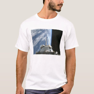 Space Shuttle Endevor's Nutzlastschacht T-Shirt