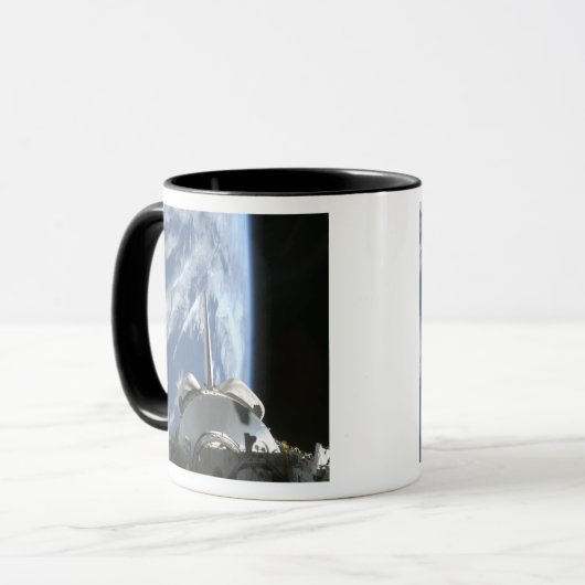 Space Shuttle Endevor's Nutzlastschacht Tasse (Vorderseite Links)