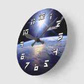 Space Shuttle Robot Arm Earth Orbit Sunburst Runde Wanduhr (Winkel)