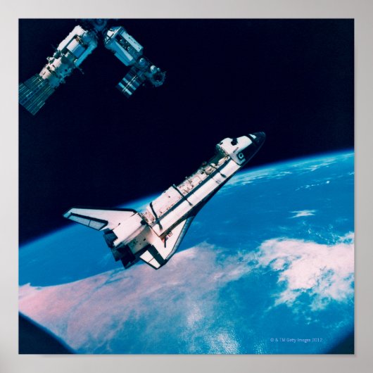 Space Shuttle und Station im Orbit Poster (Vorne)