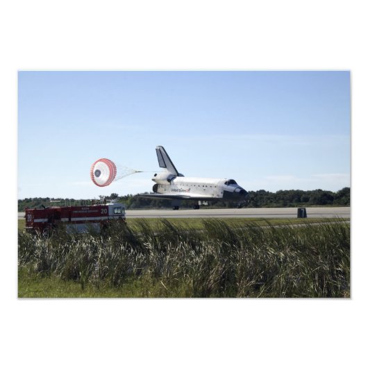 Space Shuttleservice Atlantis entfaltet seinen Dra Fotodruck (Vorne)