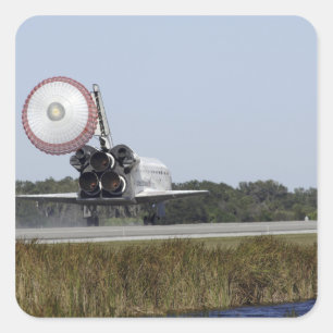 Space Shuttleservice Atlantis entfaltet seinen Dra Quadratischer Aufkleber