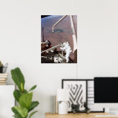 Spacewalk an Bord Space Shuttle Columbia (STS-87) Poster (Heimbüro)