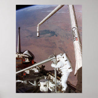 Spacewalk an Bord Space Shuttle Columbia (STS-87) Poster