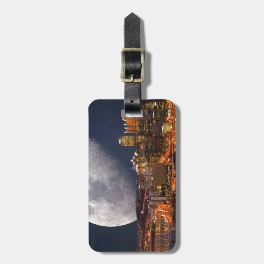 Spacey Pittsburgh Gepäckanhänger (Vorderseite vertikal)