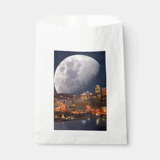 Spacey Pittsburgh Geschenktütchen (Vorderseite)