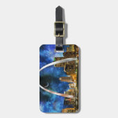 Spacey St. Louis Skyline Gepäckanhänger (Vorderseite vertikal)