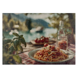 Spaghetti al Pomodoro am Lakeside Picnic Table Schneidebrett