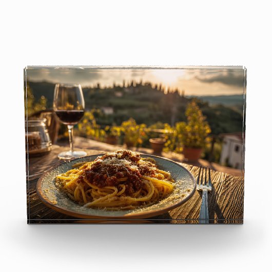 Spaghetti Bolognese auf Weingarten Terrasse Tisch Fotoblock (Vorderseite)