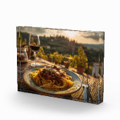 Spaghetti Bolognese auf Weingarten Terrasse Tisch Fotoblock (Rechts)