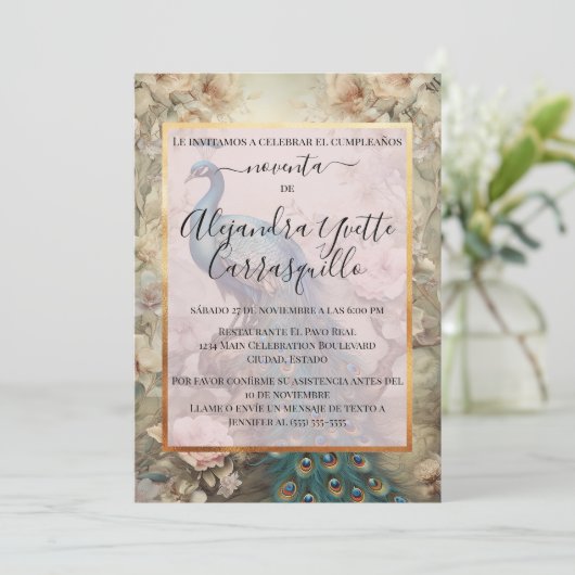 Spanisch Elegant Blue & Gold Peacock 90. Geburtsta Einladung (Stehend Vorderseite)