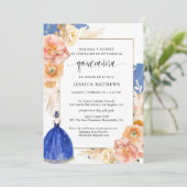 Spanisch, Elegant Royal Blue Floral Quinceñera Einladung (Stehend Vorderseite)