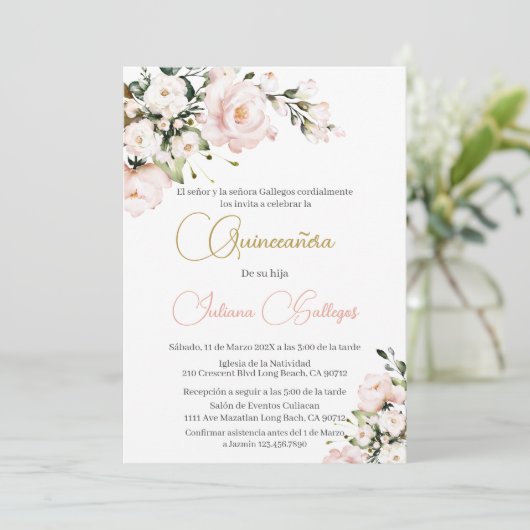 Spanisch Pink Floral Quinceanera Einladung (Stehend Vorderseite)