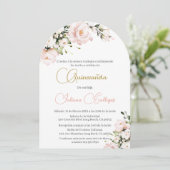 Spanisch Pink Floral Quinceanera Einladung (Stehend Vorderseite)