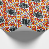 Spanisch - rote und gelbe achteckige Muster Geschenkpapier (Ecke)