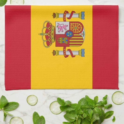 Spanische Flagge mit rotem Herzen - Kitchenette/Sp Geschirrtuch (Gefaltet)