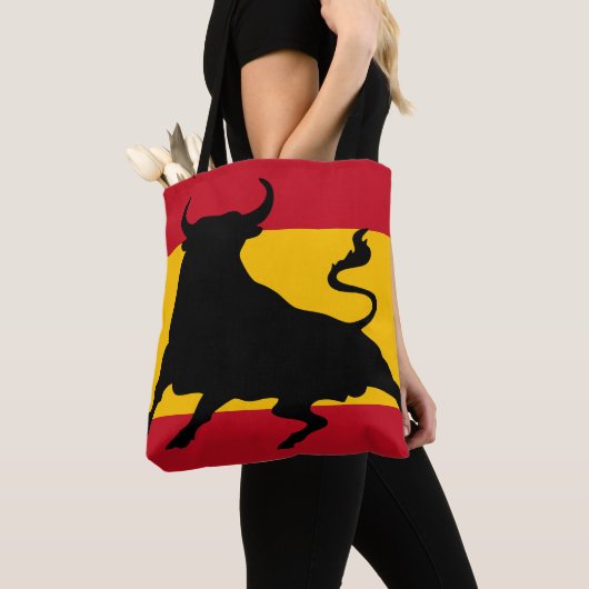 Spanische Flagge mit Stier Tasche (Von Nahem)