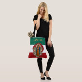 Spanische Lady von Guadalupe Mexikanische Flagge R Tasche (Am Model)