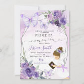 Spanische Lila Rose Girl Kneeling Primera Comunion Einladung (Vorderseite)