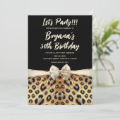 Sparkle Glam Gold Black Leopard Print Birthday Einladung (Stehend Vorderseite)
