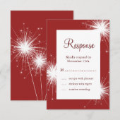 Sparkler in Red Wedding RSVP Karte (Vorne/Hinten)