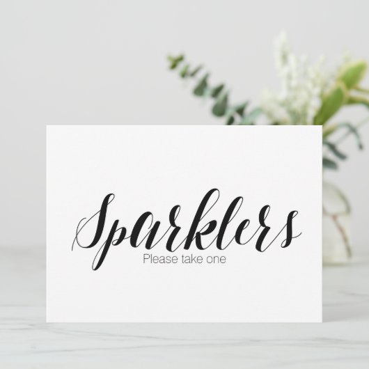 "Sparklers Bitte nimm dir eins" Hochzeitszeichen Einladung (Stehend Vorderseite)