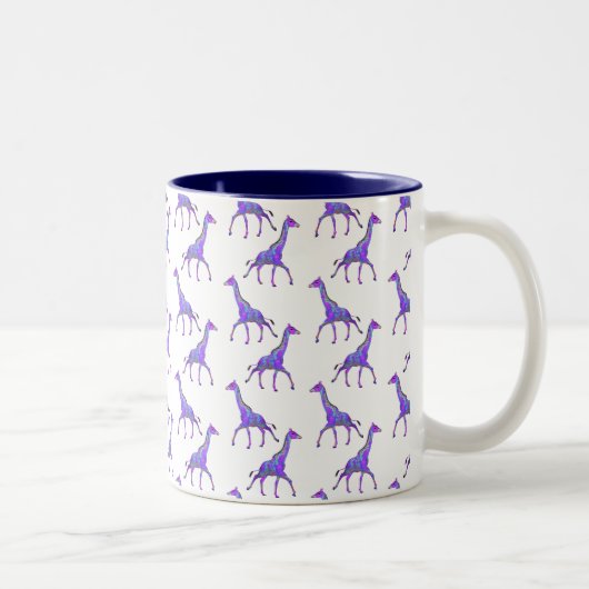 Sparkling Hippie Style Lila Giraffe Zweifarbige Tasse (Rechts)